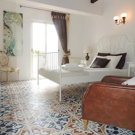Palmer I Beachhouse Hotel 3*